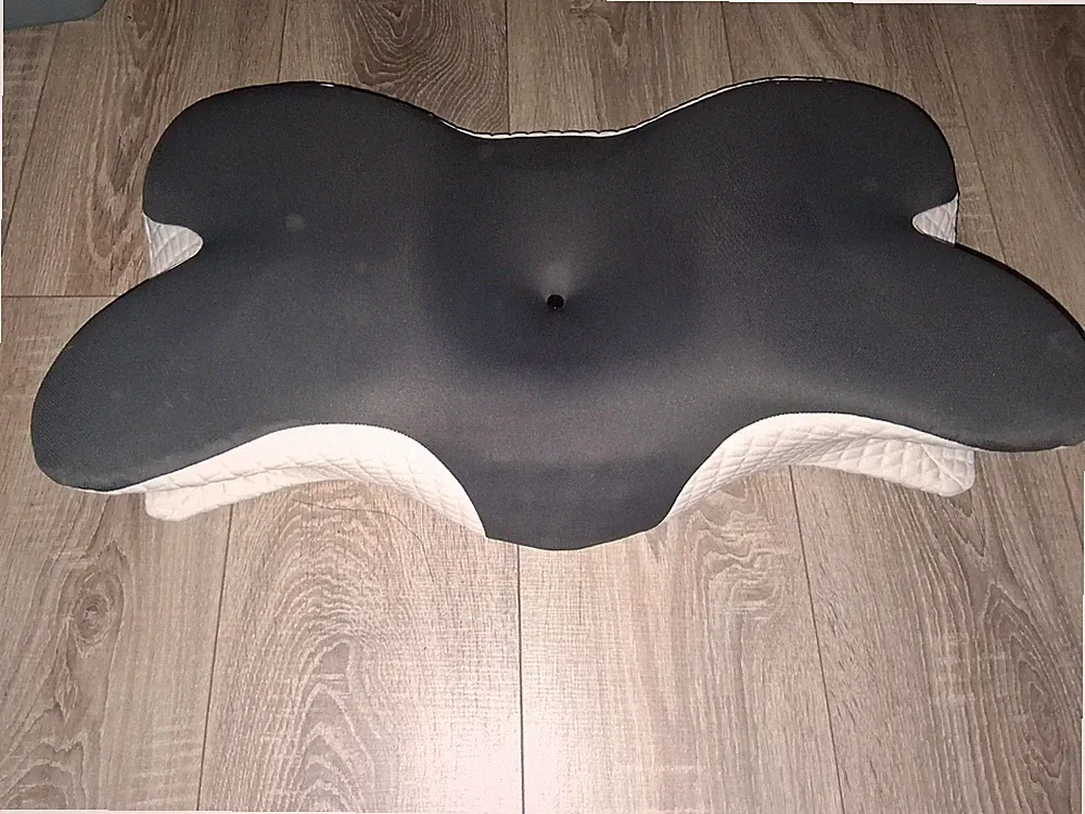 Auflösung neuwertig 2x benutzt Halswirbel Nacken Schulter kissen orthopädisch