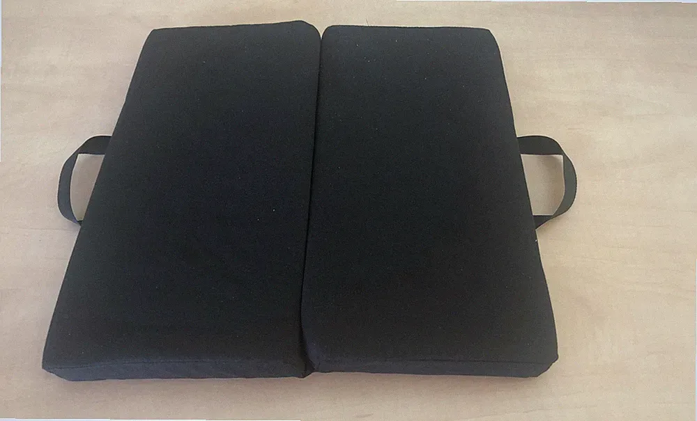 faltbares orthopädisches Premium Sitzkissen Klappkissen für unterwegs 40x40 cm