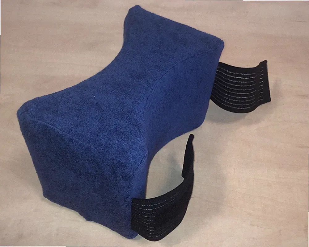 orthopädisches Kniekissen Seitenschläfer Kissen Frottee Bezug und Fixierbandage