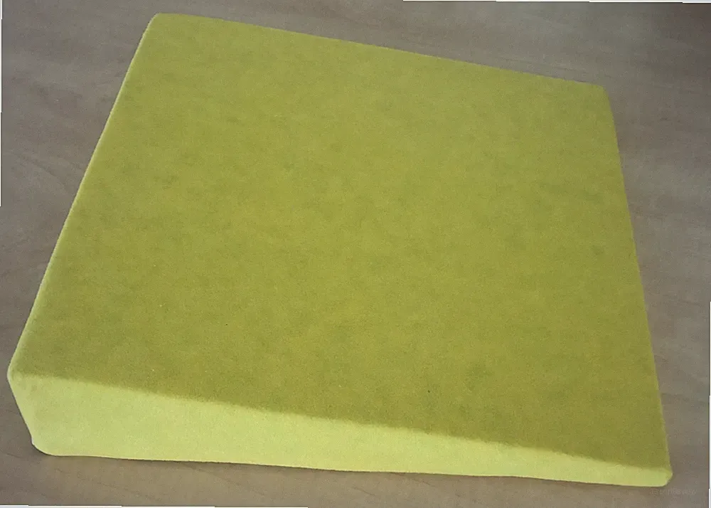 softes Kuschel - Keilkissen orthopädisches Sitzkissen 38x38x7/1 cm in 3 Farben
